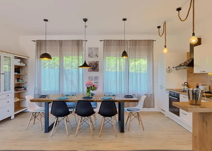 Senorita 펜션 풀라