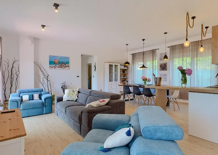 Senorita 펜션 풀라