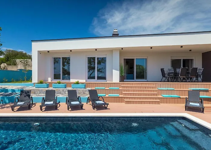 Senorita 펜션 풀라